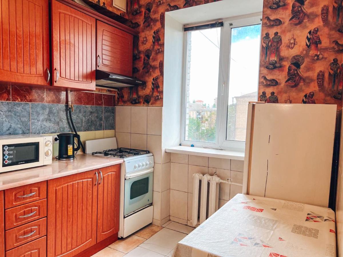 Apartment Near Metro Station Darnitsa 키예프 외부 사진