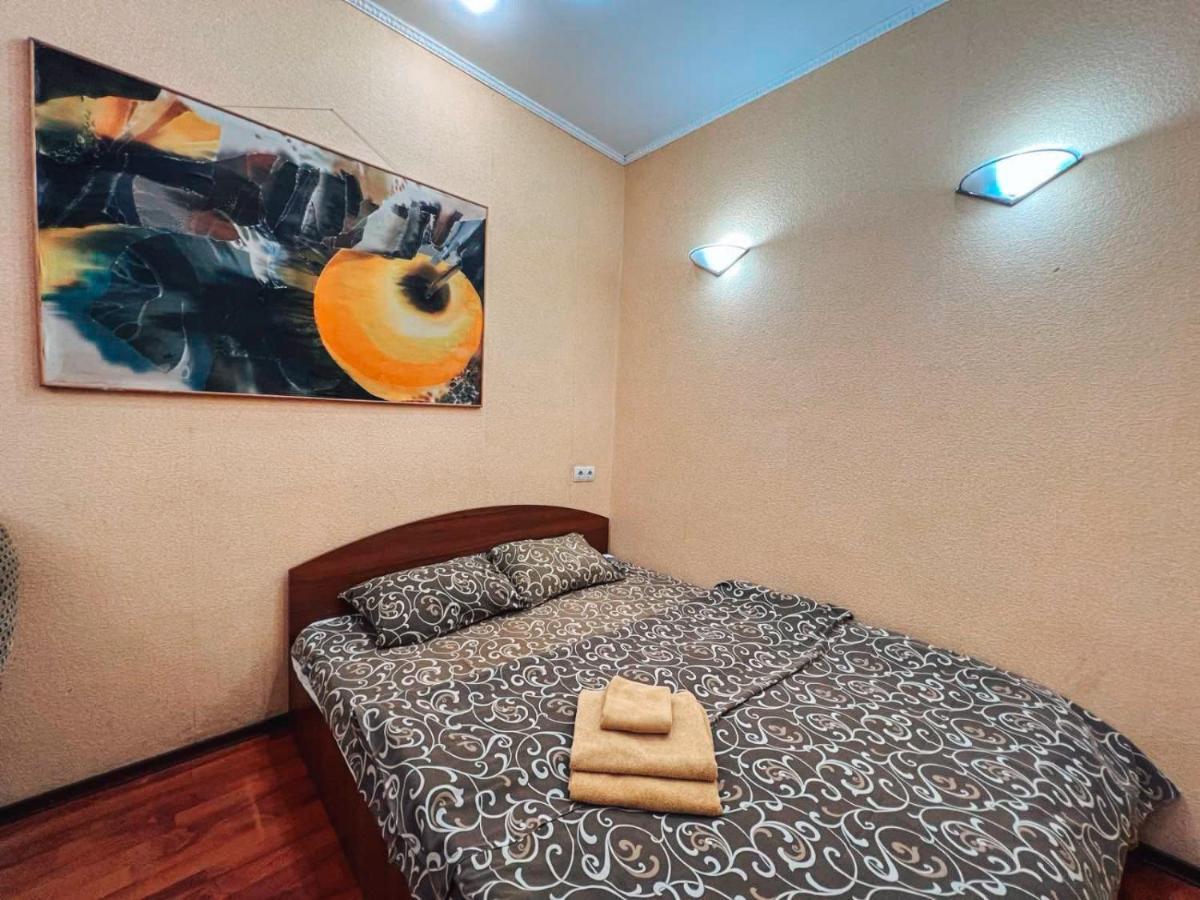 Apartment Near Metro Station Darnitsa 키예프 외부 사진