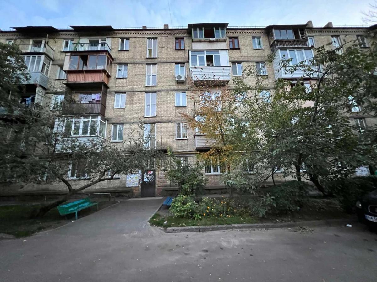 Apartment Near Metro Station Darnitsa 키예프 외부 사진