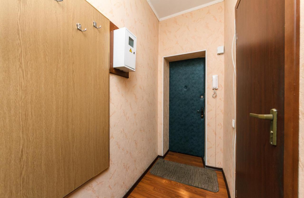 Apartment Near Metro Station Darnitsa 키예프 외부 사진